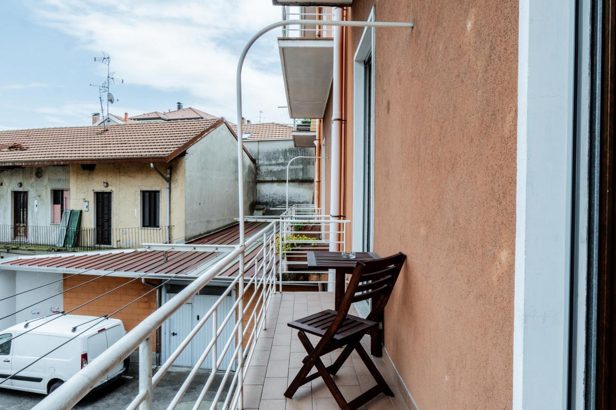 Luxe Apartment Near Milano, Rho Fiera E Mxp Busto Arsizio Exterior foto